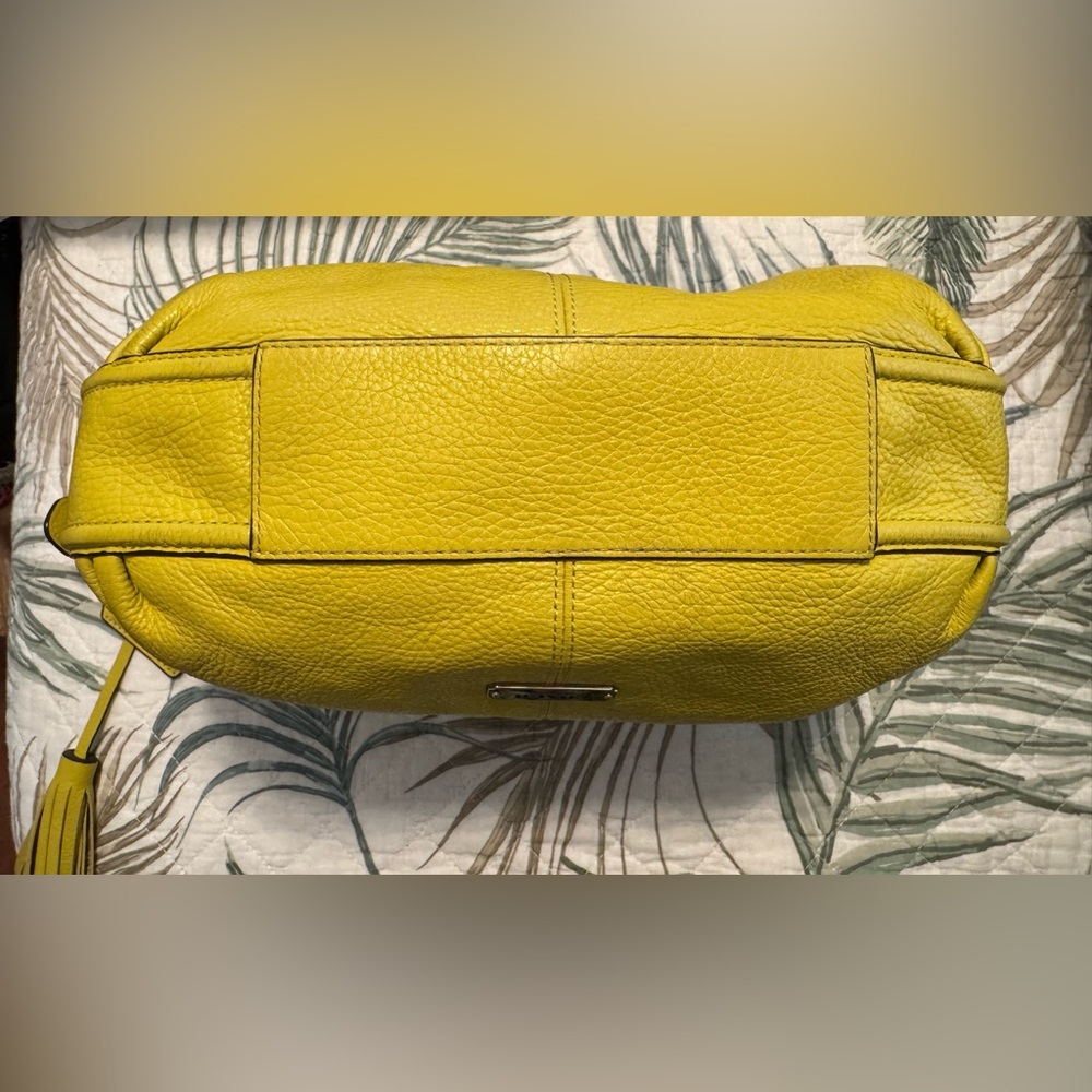 Coach Yellow Leather Shoulder Bag - Picture 3 of 11